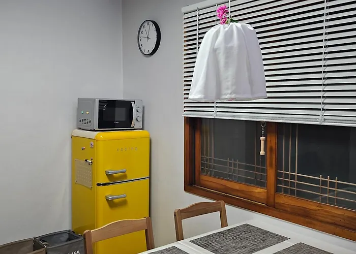 Station - Private House With 2 Bedrooms 中文 日本語応対 외국인전용 ベッド・アンド・ブレックファスト 4*